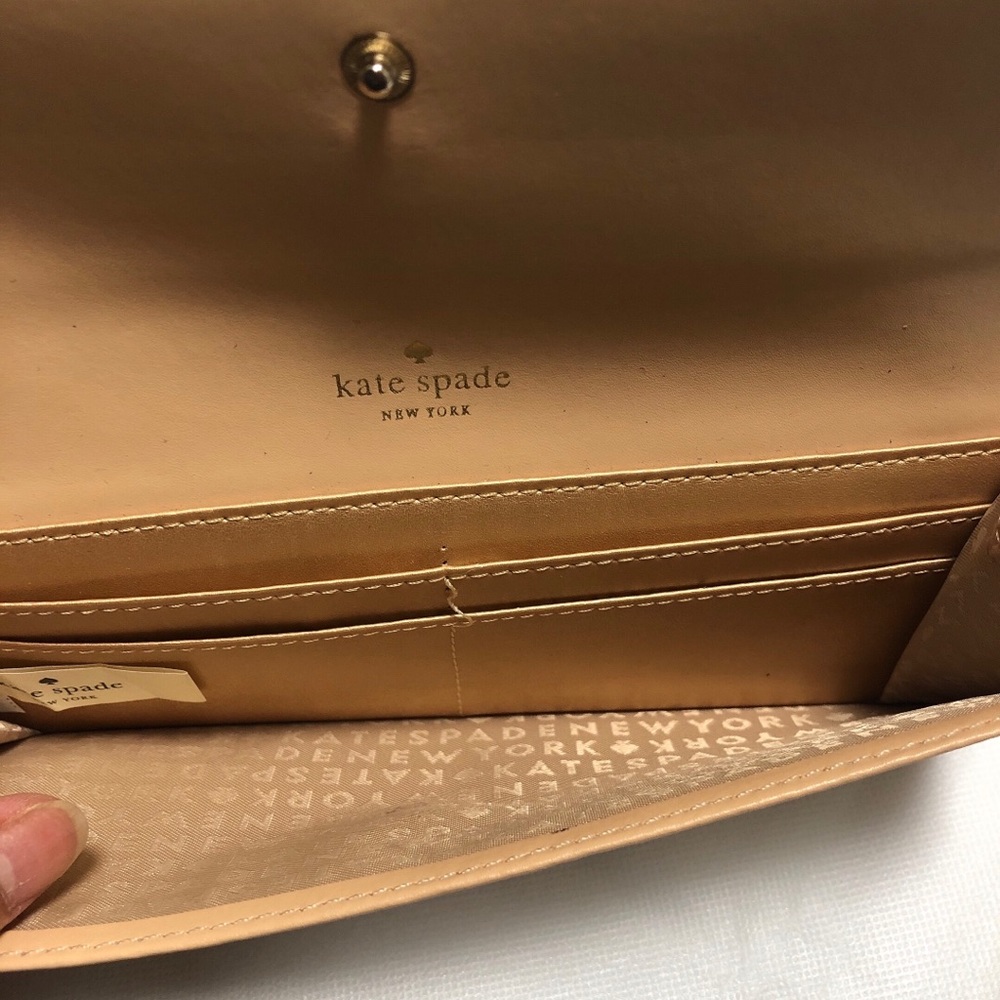 Kate Spade New York Sawyer Street Amelia Wallet - Picture 3 of 4